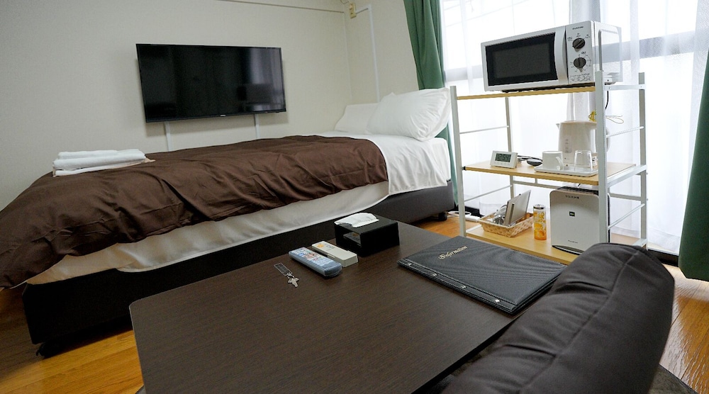 Station Hotel ShinOmuraStation