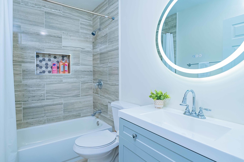 2b2b APT Close to Rose Parade and Pasadena Oldtown