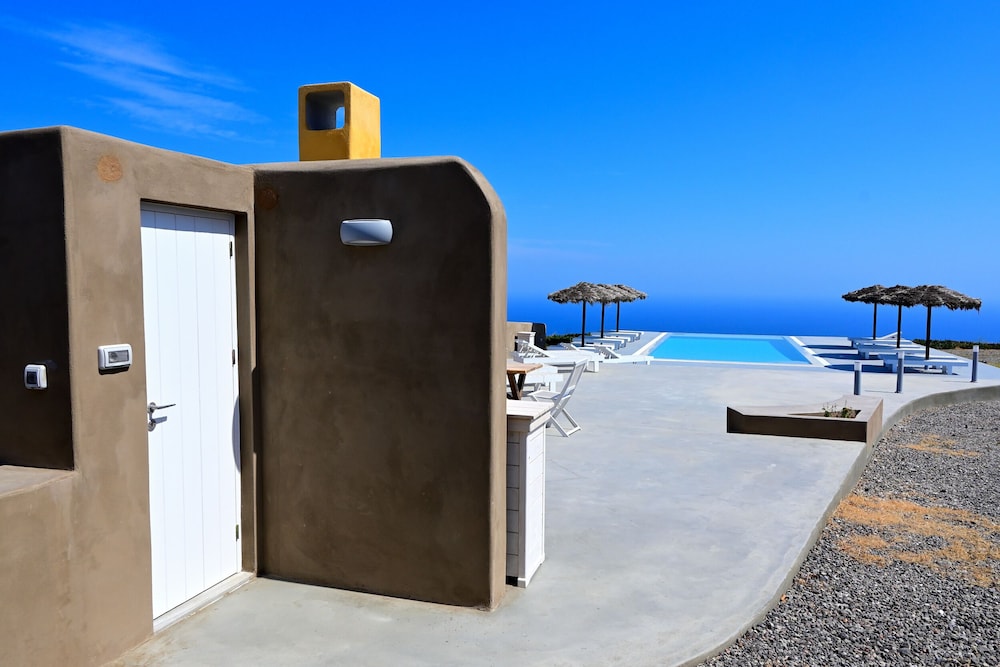 EOS Villa