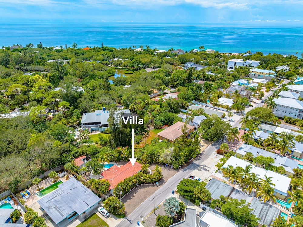 Crescent Street Villas By Beachside Mgt