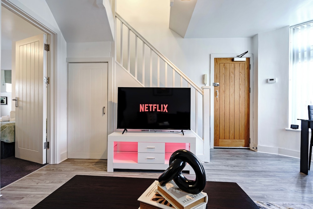 Whitchurch Road Retreat in Cardiff