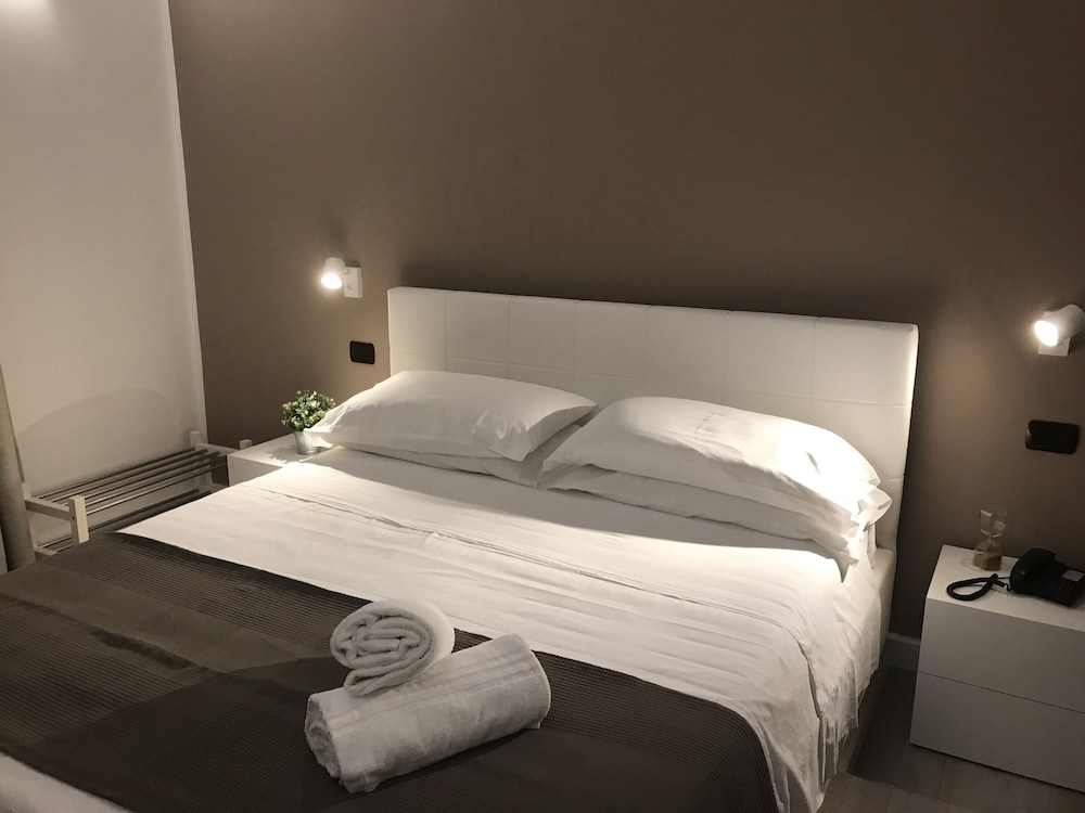 Modica Vacations - Casa Albergo Portale Pirrera - Property Image 30