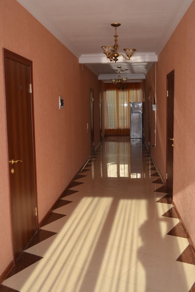 Alisa Guest House