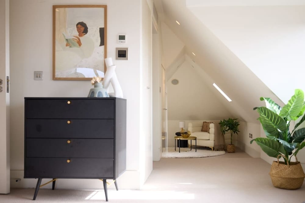 The Hampstead Garden Hideaway - 5bdr Home With Pool and Garden