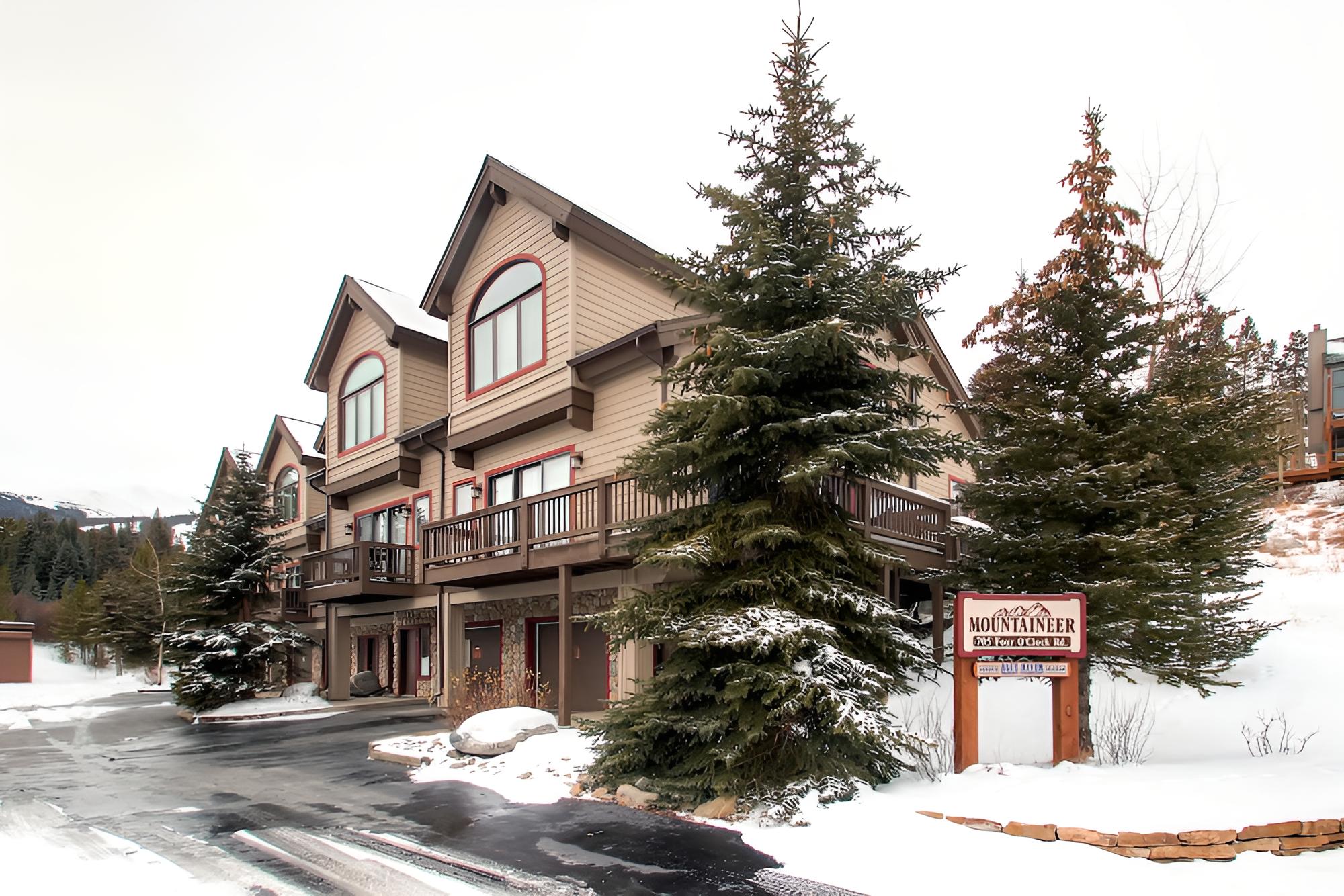 Mountaineer Townhomes M1 By Peak Property Management