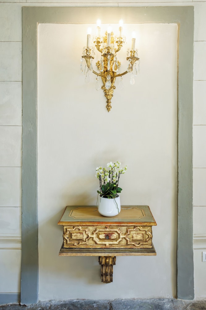 PALAZZO DELLA BIANCA- Royal Experience