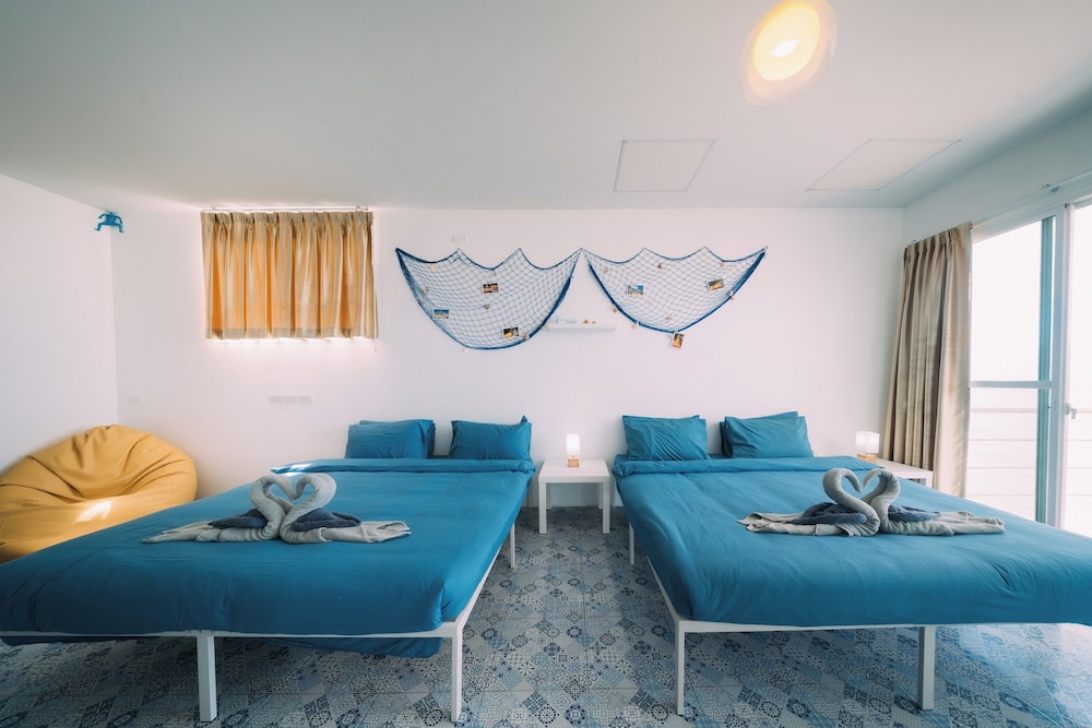 Phaladise Beach Villa at Phala Beach, Ban Chang