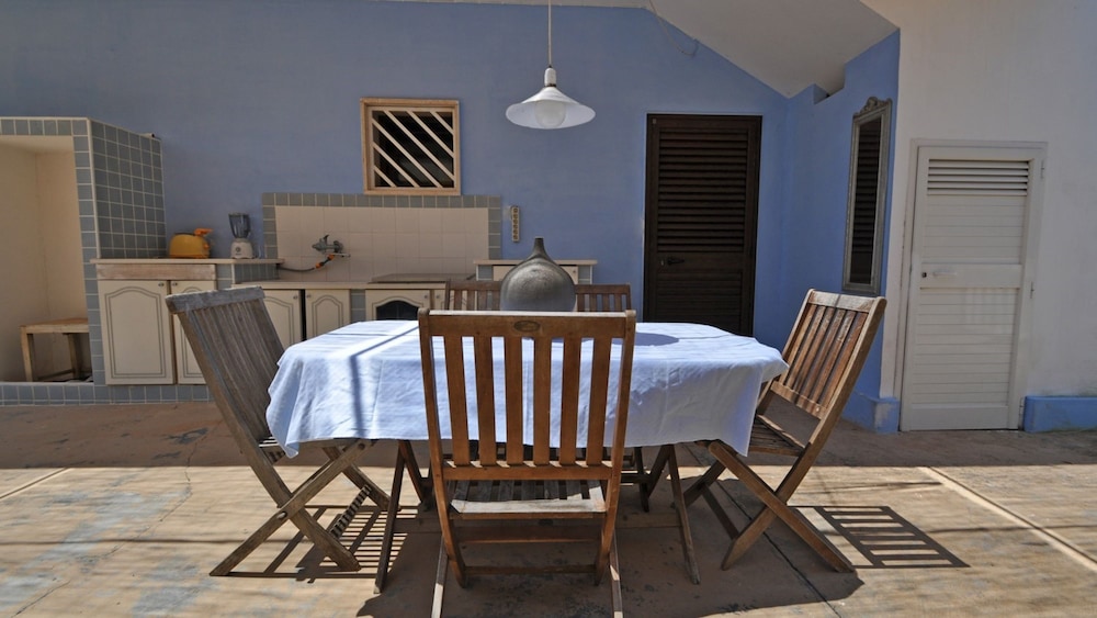 Villetta Certosina 1 - Villa Just a few Meters From the sea