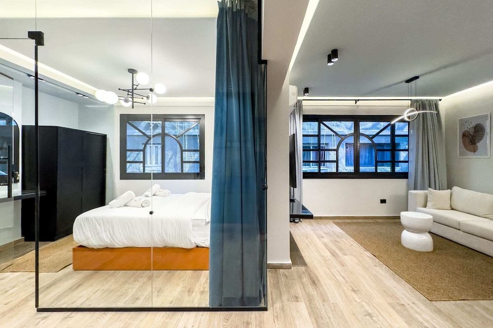 The 2 BDR Sapphire Condo 5 min to CAI Airport