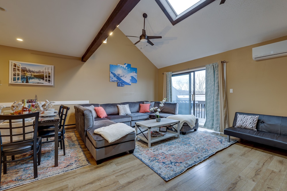 Pocono Paradise Ultimate Camelback Getaway 4 Bedroom Townhouse