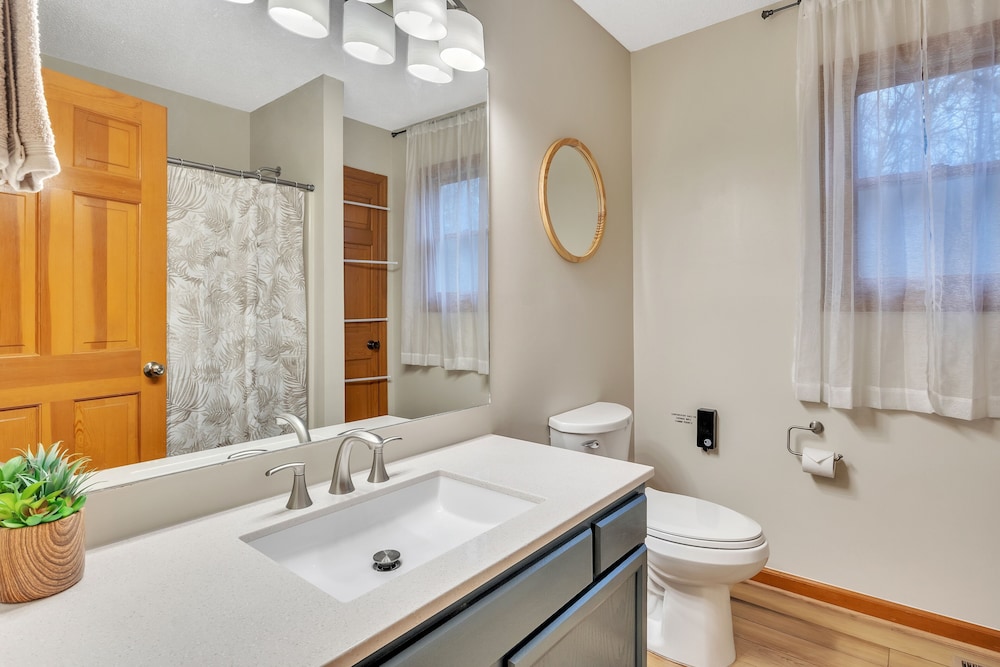 Deerfield Hideaway At Old Smokey 5 Bedroom Home