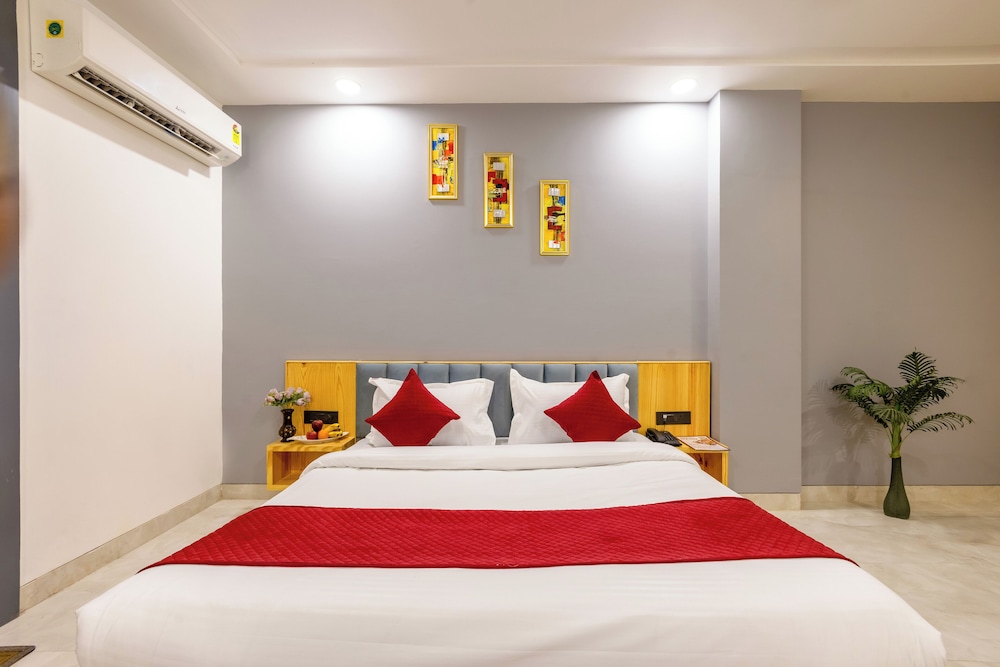 Hotel Zest Near IGI Airport