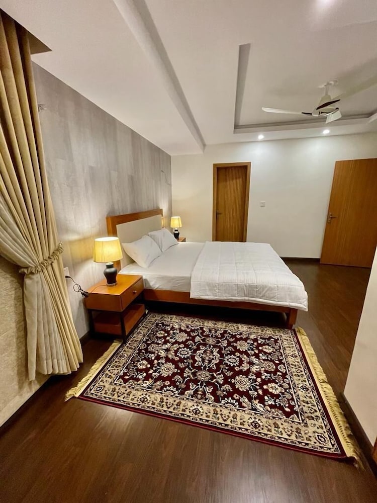 GOHO ROOMS Murree view 2