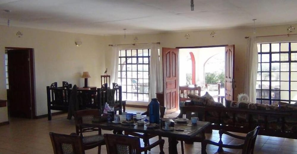 Narasha Guest House