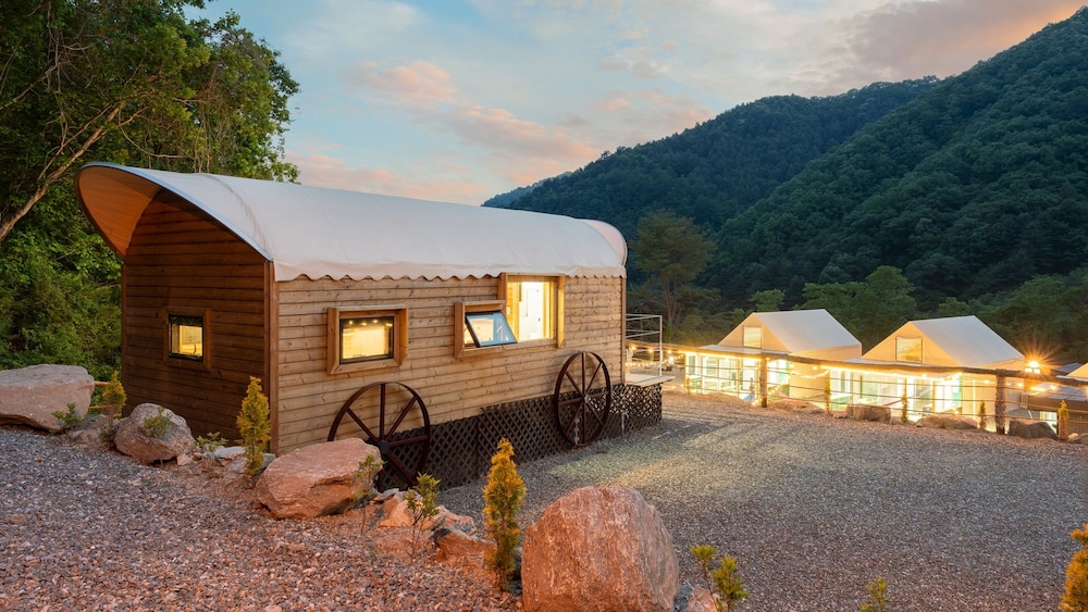 Gapyeong Castra Glamping