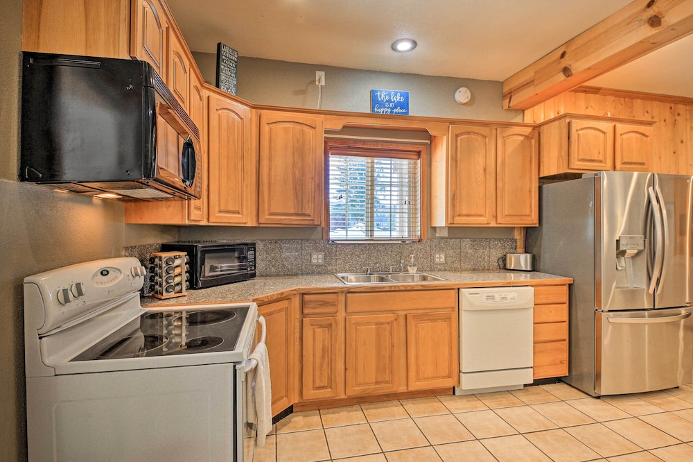 Family-friendly Sagle Vacation Rental w/ Deck - Property Image 32