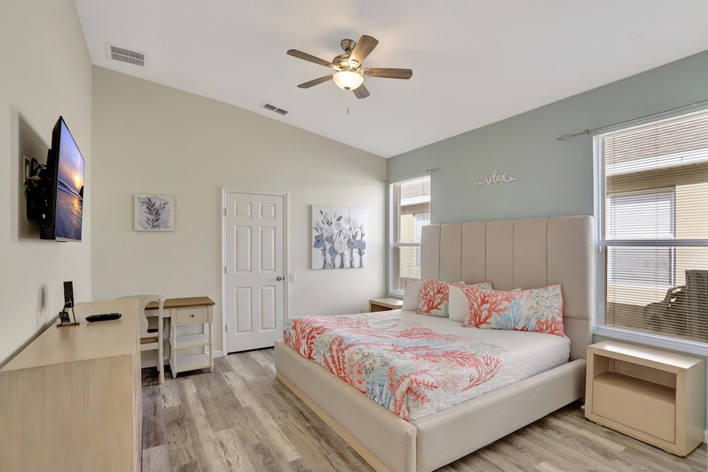 Luxury Pool Home 3 Miles From Disney More