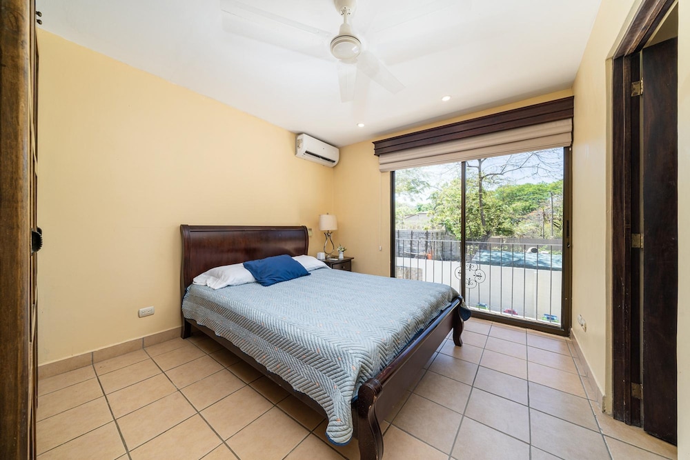 Freshly Updated 3BR With Pool Walk to the Beach Casa Luz de Luna