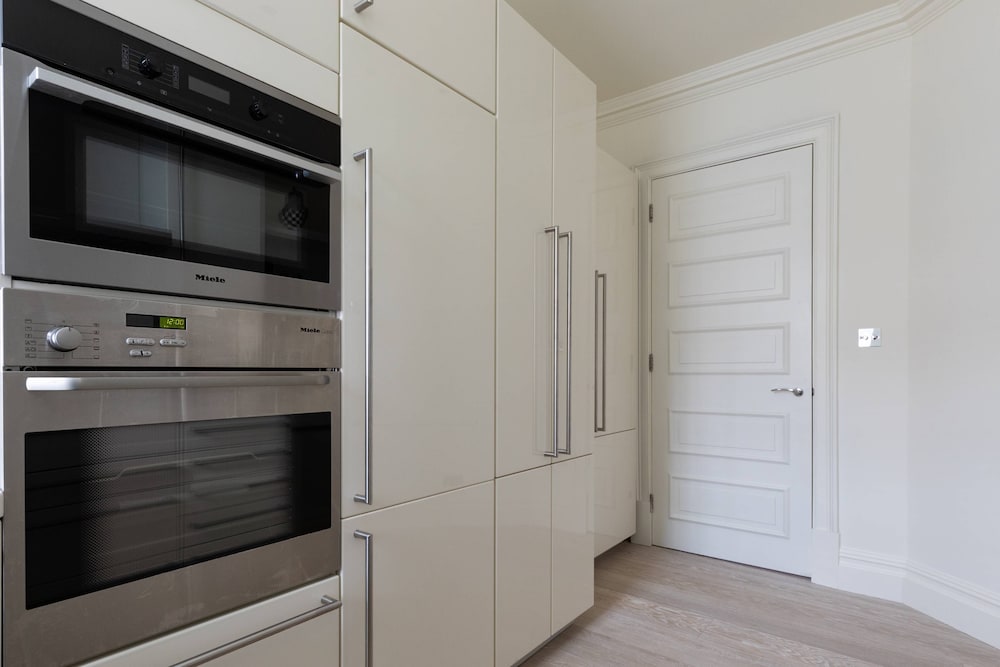 Sloane Court East VI by Onefinestay