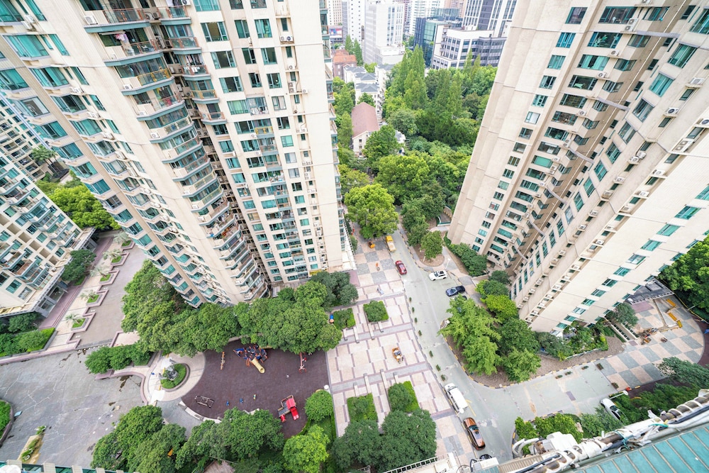 Tyms Xujiahui Modern 2BR APT
