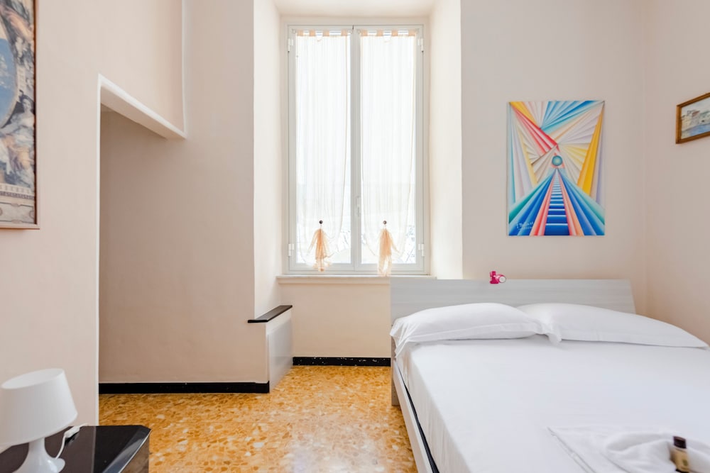 Bright flat near Porto Antico