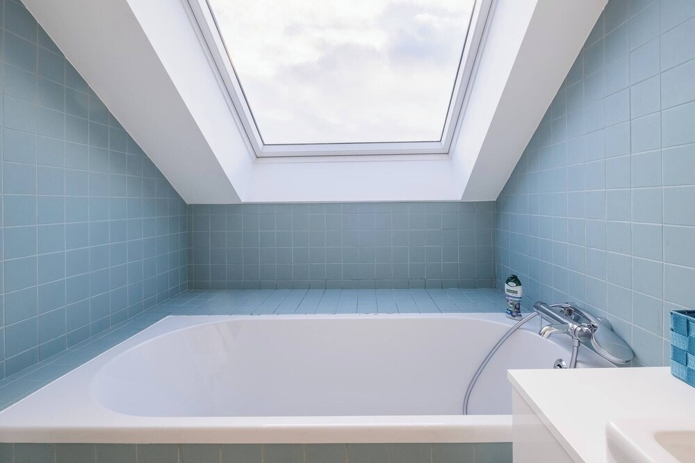 Top Floor New Duplex Stunning View In Trendy St Gilles