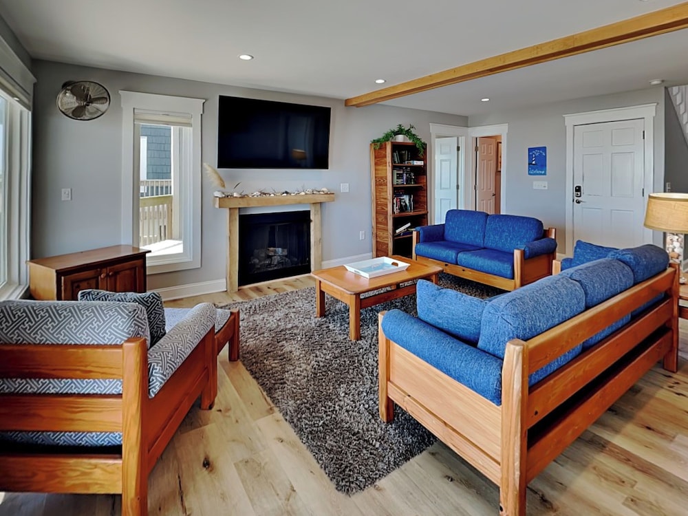 Squirrelly Banana by Topsail Realty