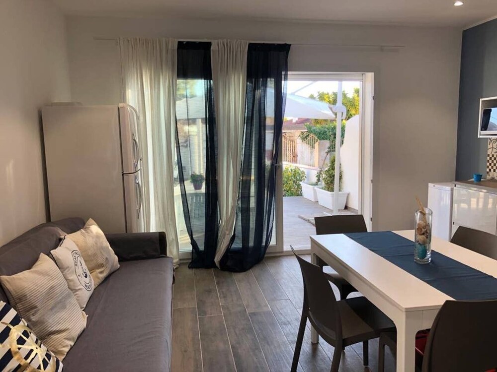Villa Polimia in Full Relaxation - Air-conditioned - Wi-fi view 5