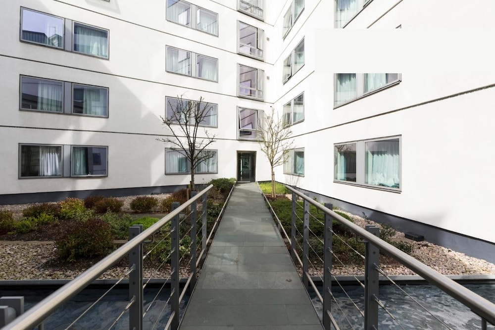 Friendship House - Hostel