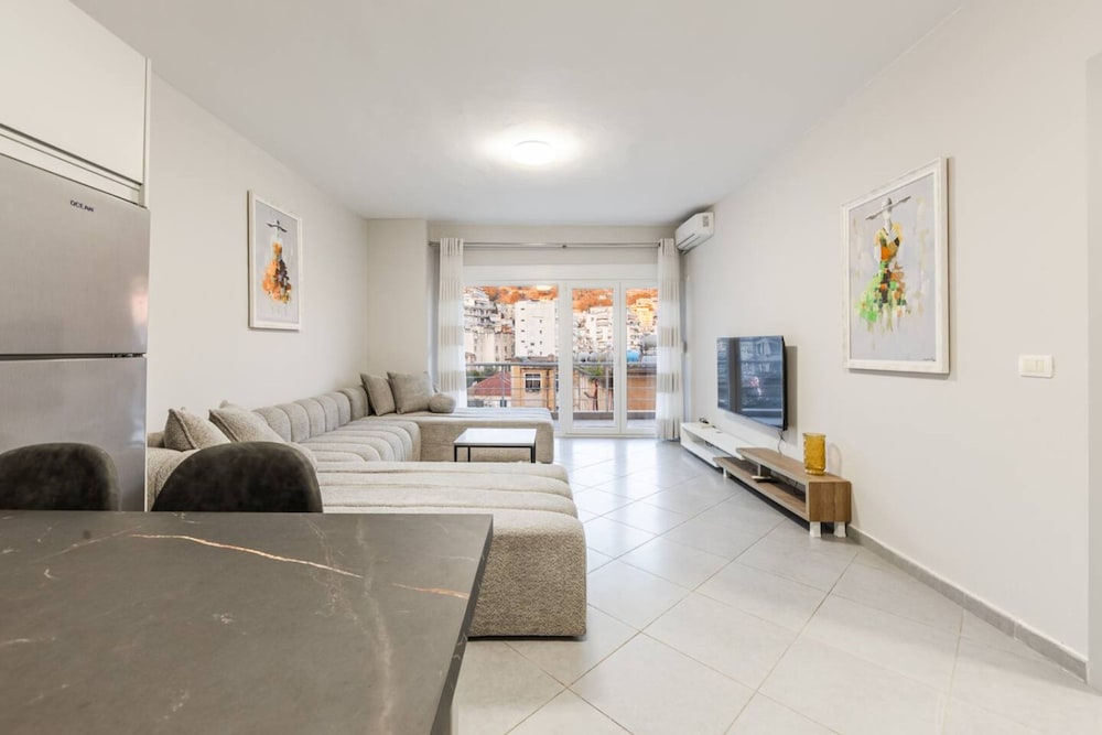 Seaview Apartment in the Heart of Saranda