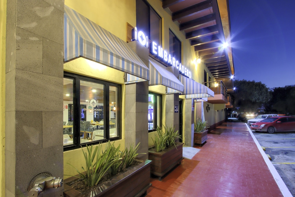 Ensenada Vacations - Hotel La Pinta - Property Image 19