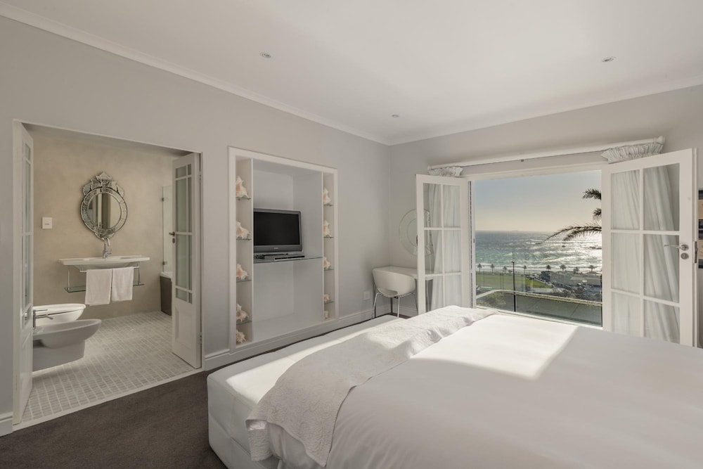 Incredible 6bed w Pool in Camps Bay Villa Galazzio