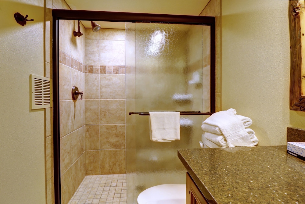 Wl210 West Lake Lodge 2 Bedroom Condo