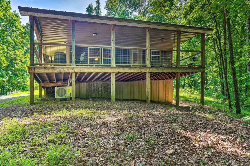 Peaceful Decatur Cabin w/ Grill & Fire Pit!