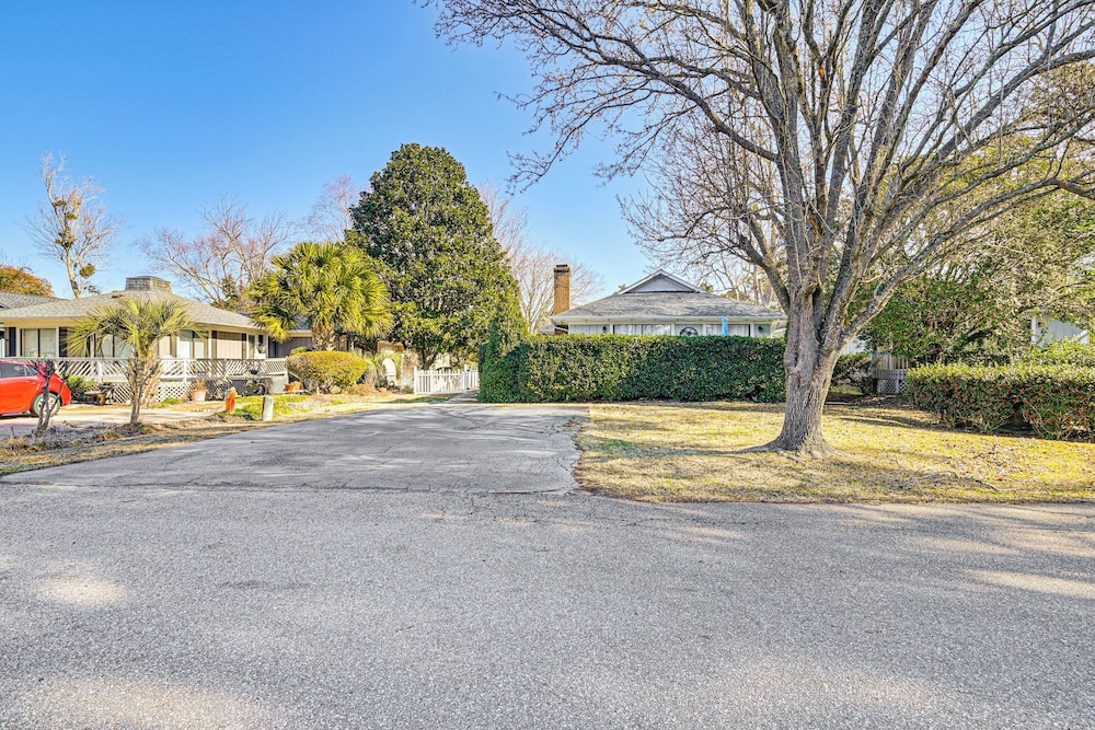 1 Mi to Broadway at the Beach: Home w/ Large Yard!