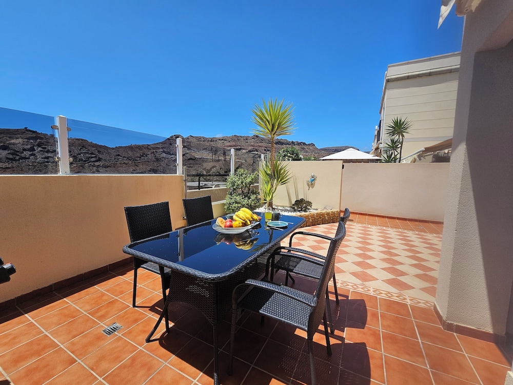 Welcoming and Modern Holiday Home With Access to Swimming Pool