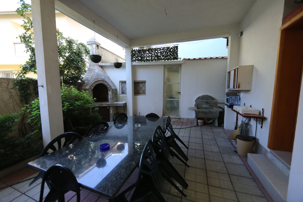Photo 33