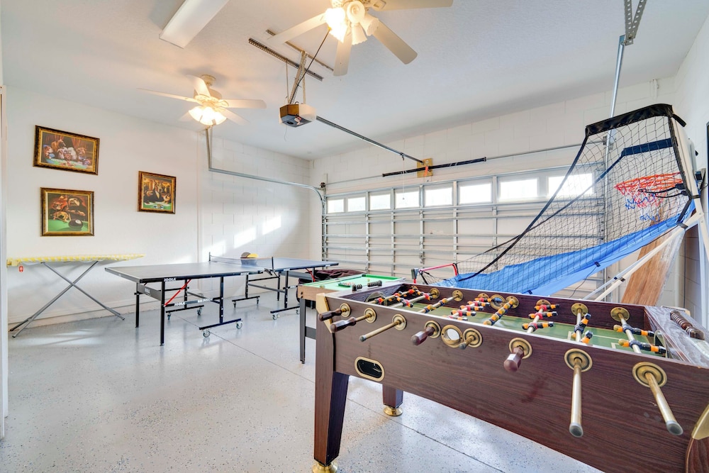 Game Room & Yard: Spacious Home in Davenport!