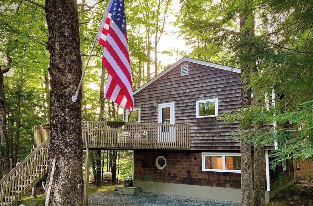 Guest House at Waters Edge
