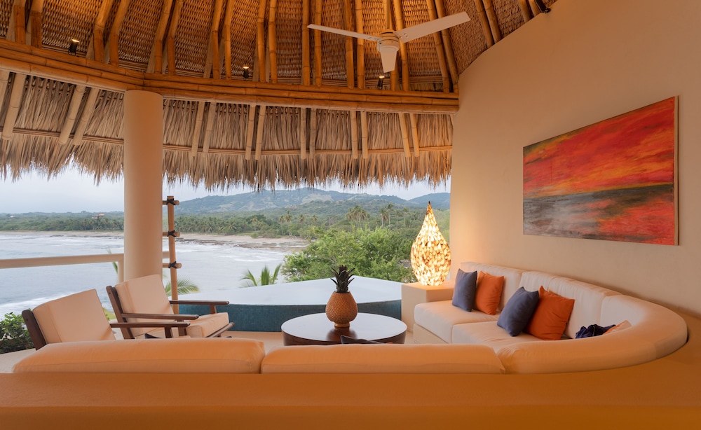 Punta Majahua Condos