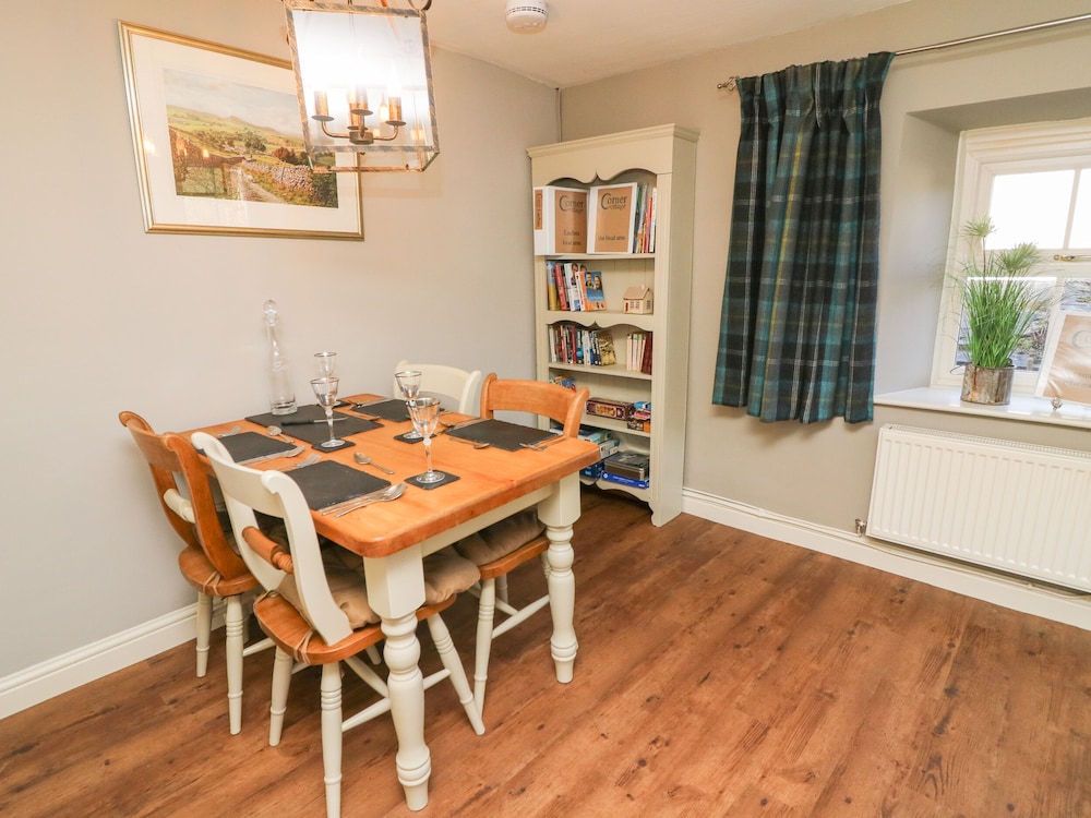 Corner Cottage