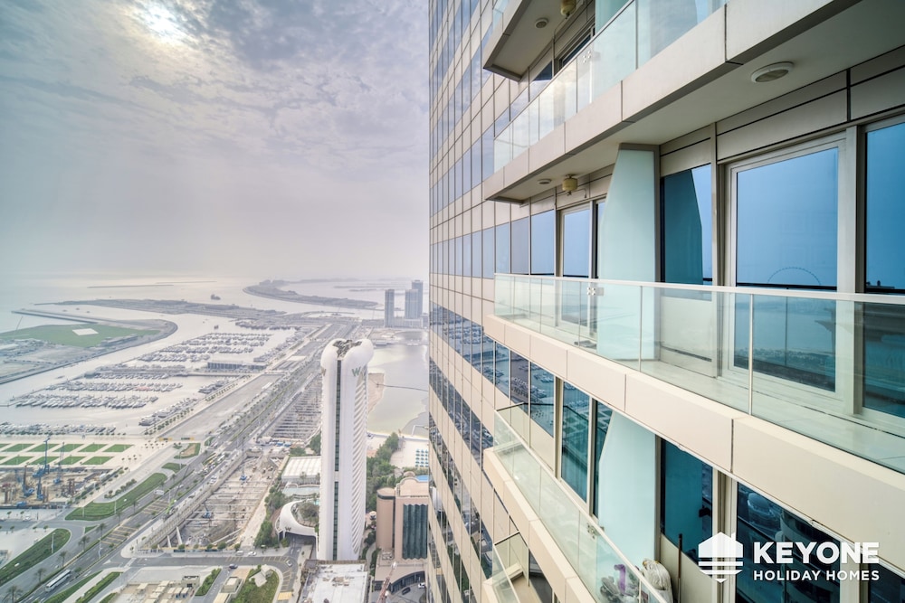 Captivating Sky & Sea Views in Two Bedroom Suite