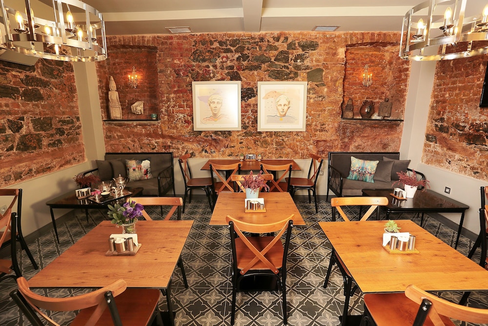 Ferman Pera - Image 72