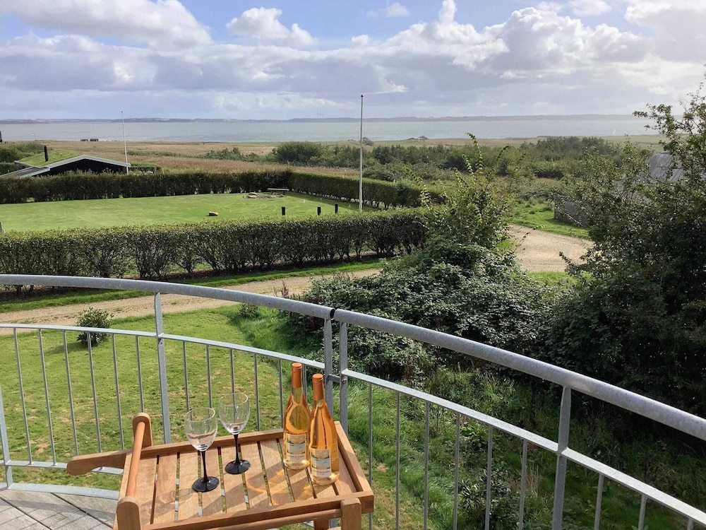 6 Person Holiday Home in Oster Assels