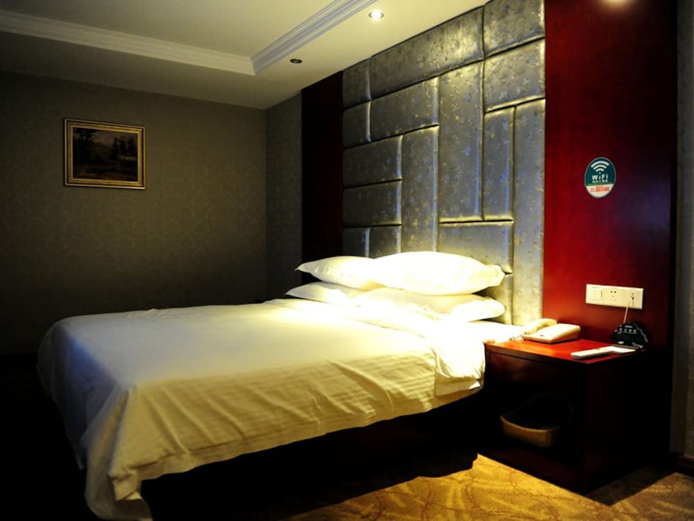 GreenTree Inn GanZhou Zhanggong District SanKang Temple RT-MART Express Hotel