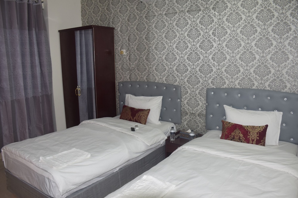 Fairmont Guest House view 3
