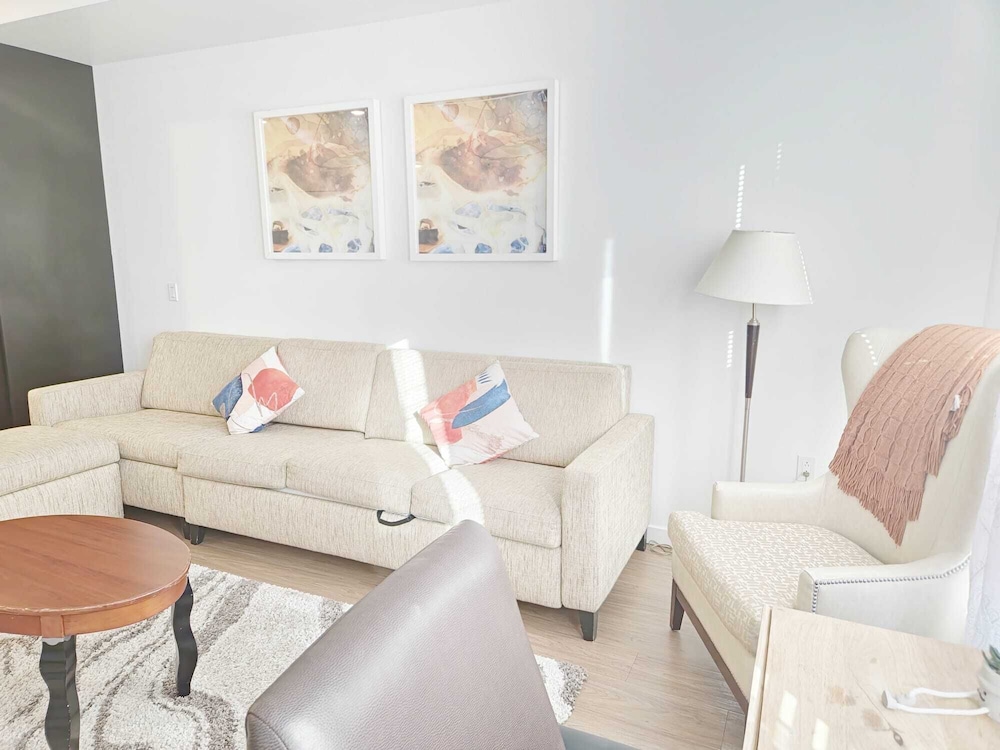 Premier Apts in Vibrant Downtown LA