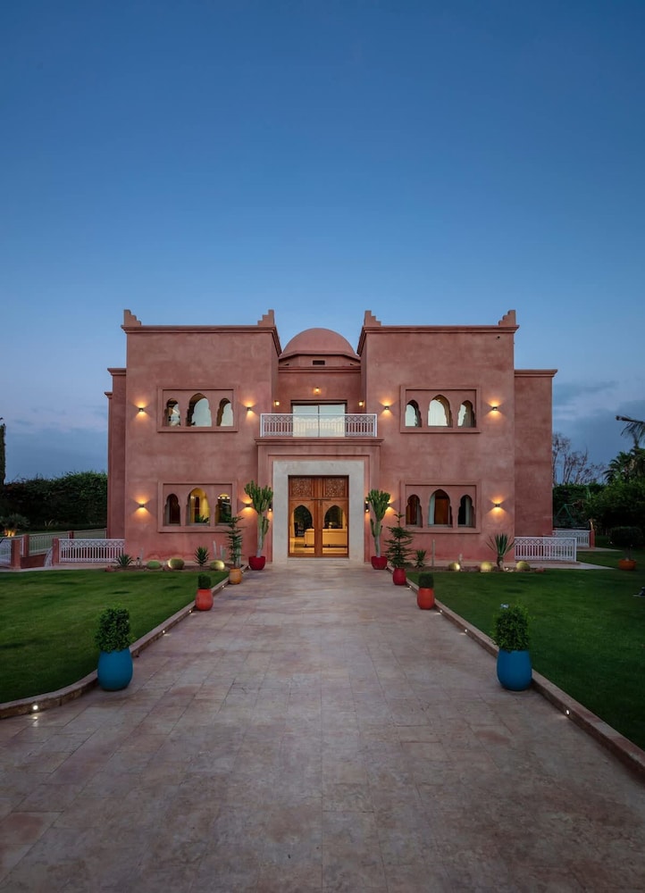 Villa Lamaan - Private Domain Pool and Hammam