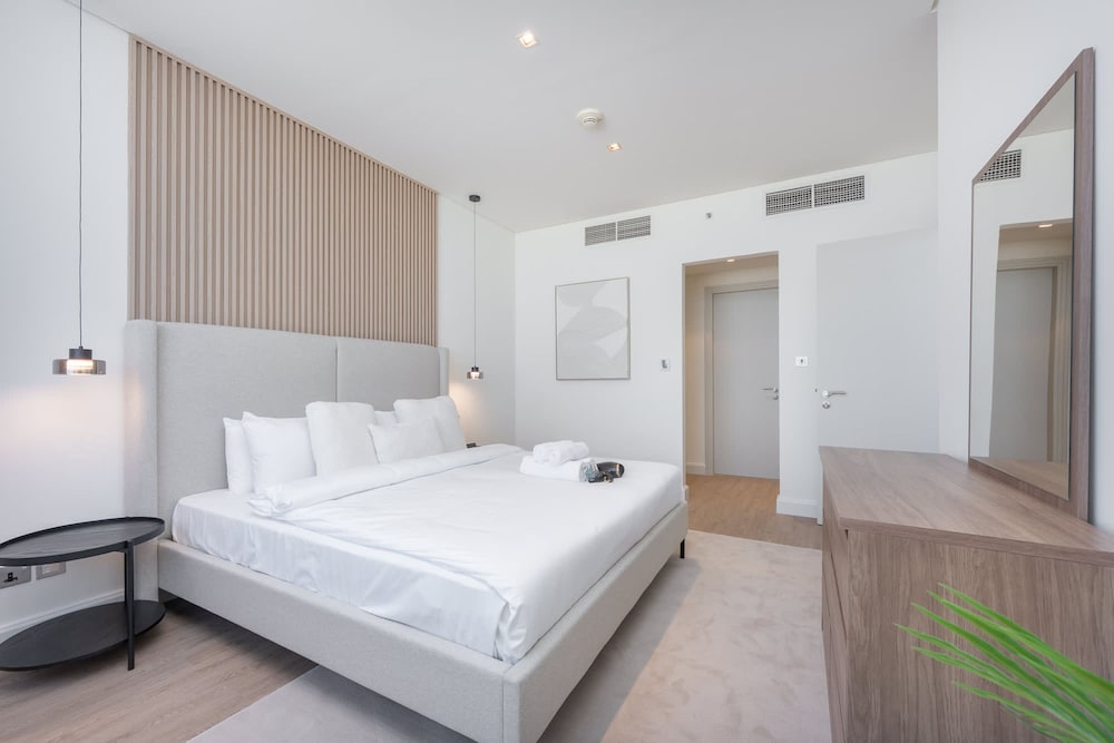 Sky Garden s Magnificent 1 Bedroom Apartment Perfect for 4