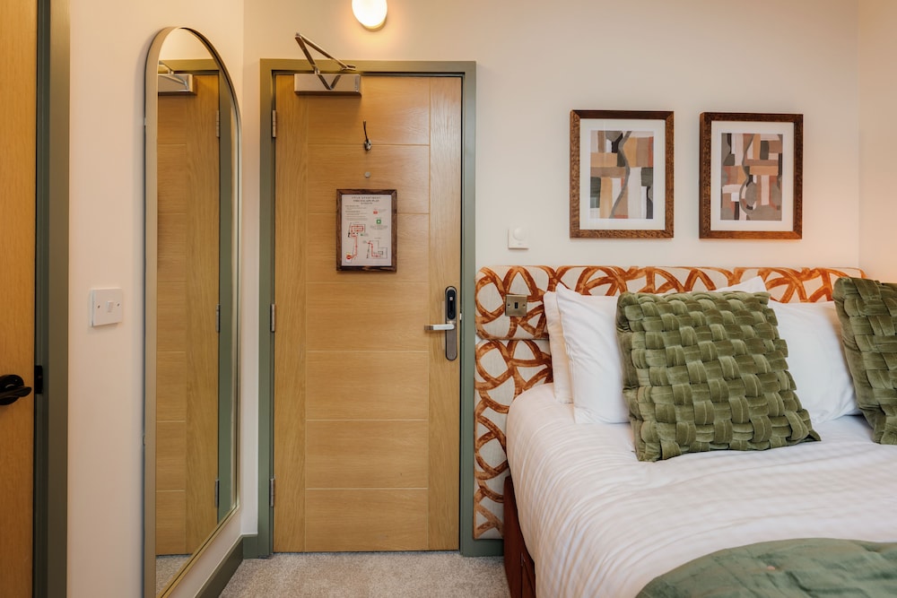 Tower Bridge Road Your Apartment